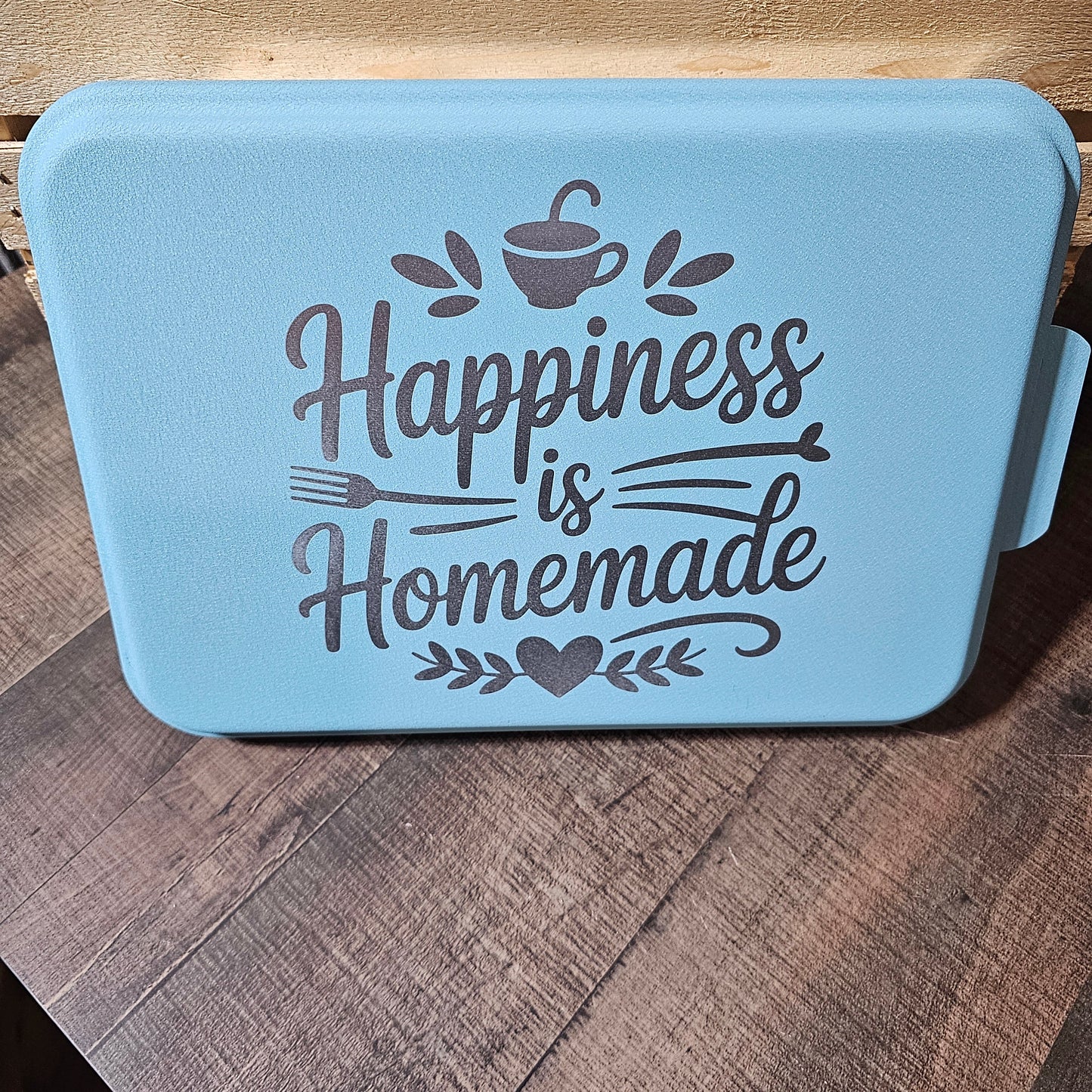 Happiness Teal – Mess-Ready – Bakeware Cake Pan with Engraved Lid