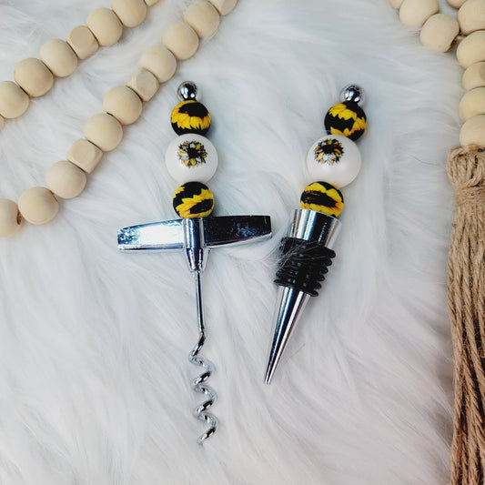 Custom Beaded Wine Topper Set with custom gift design