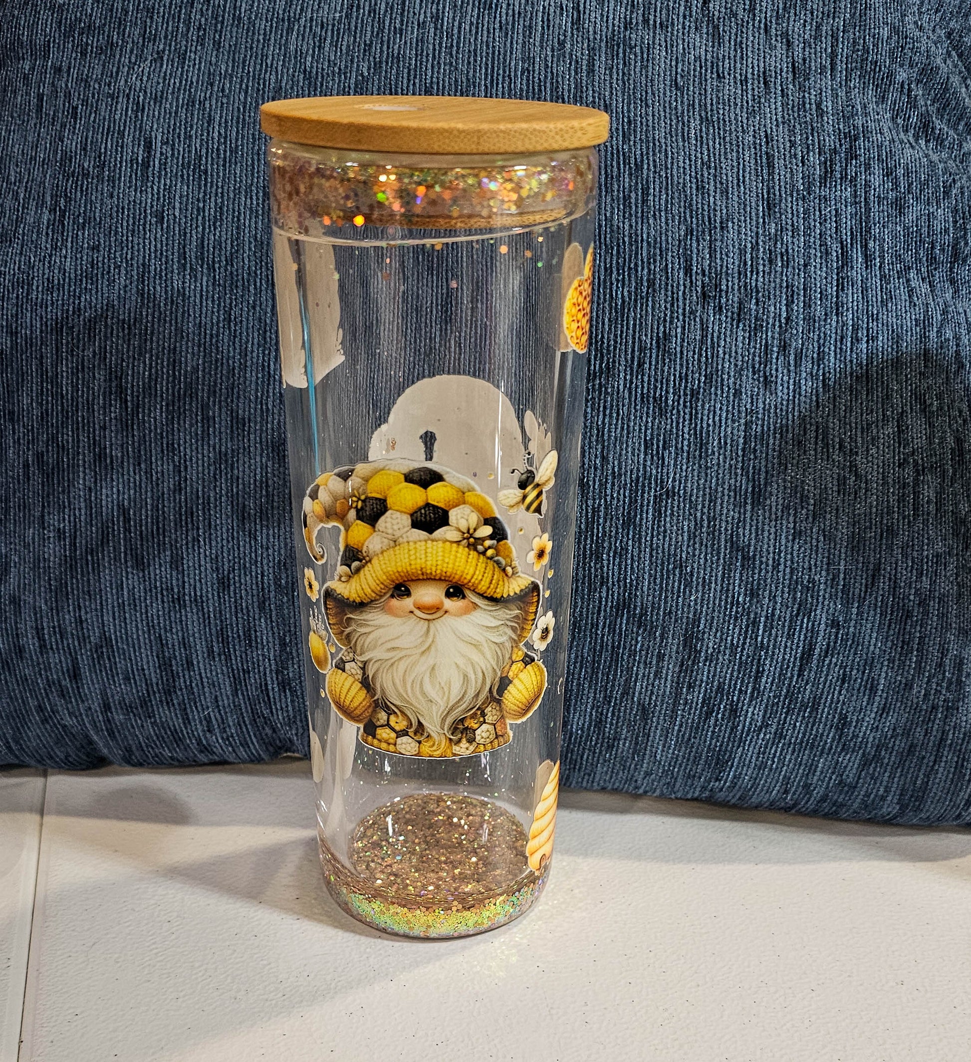 20 oz Glitter Globe - Honey Bee & Gnomes with custom gift design