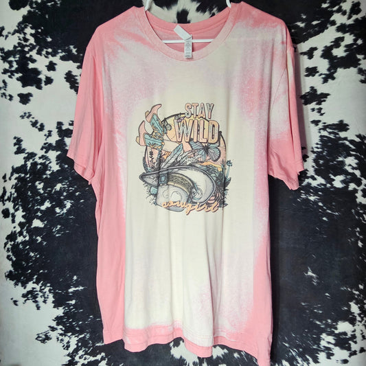 Stay Wild – Easy Outfit – Graphic Tee – chaos-ready tee mood for long days and late nights