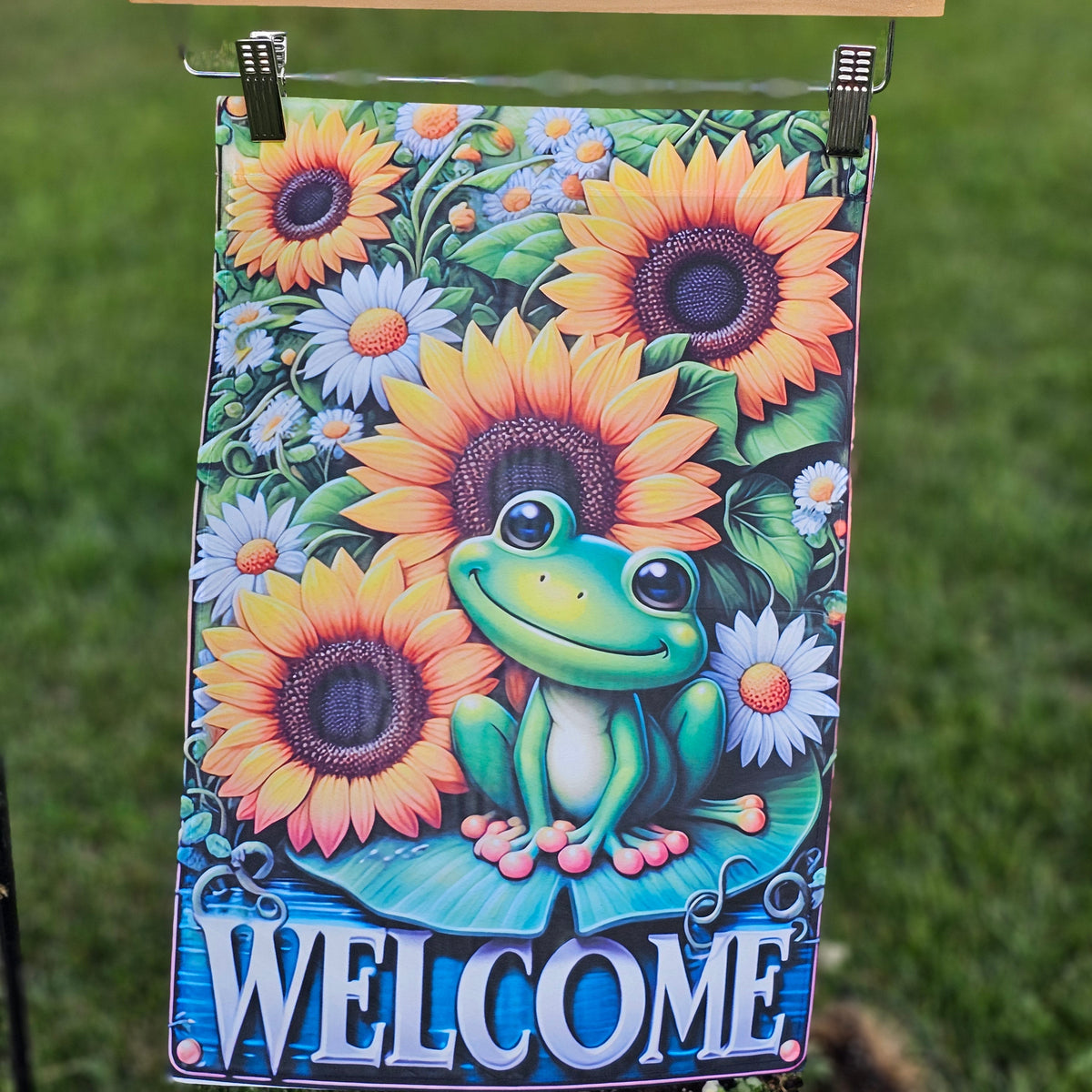 Welcome Frogs Garden Flag