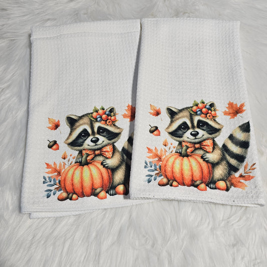 “Pumpkin Raccoon” Towel Set