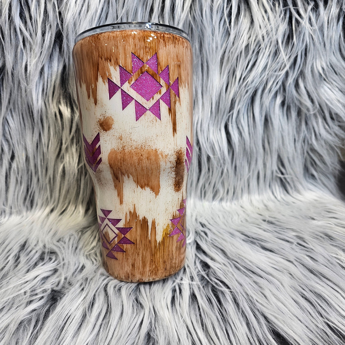 30 oz Epoxy Tumbler – Red Cowhide & Pink Glitter Desert Spark