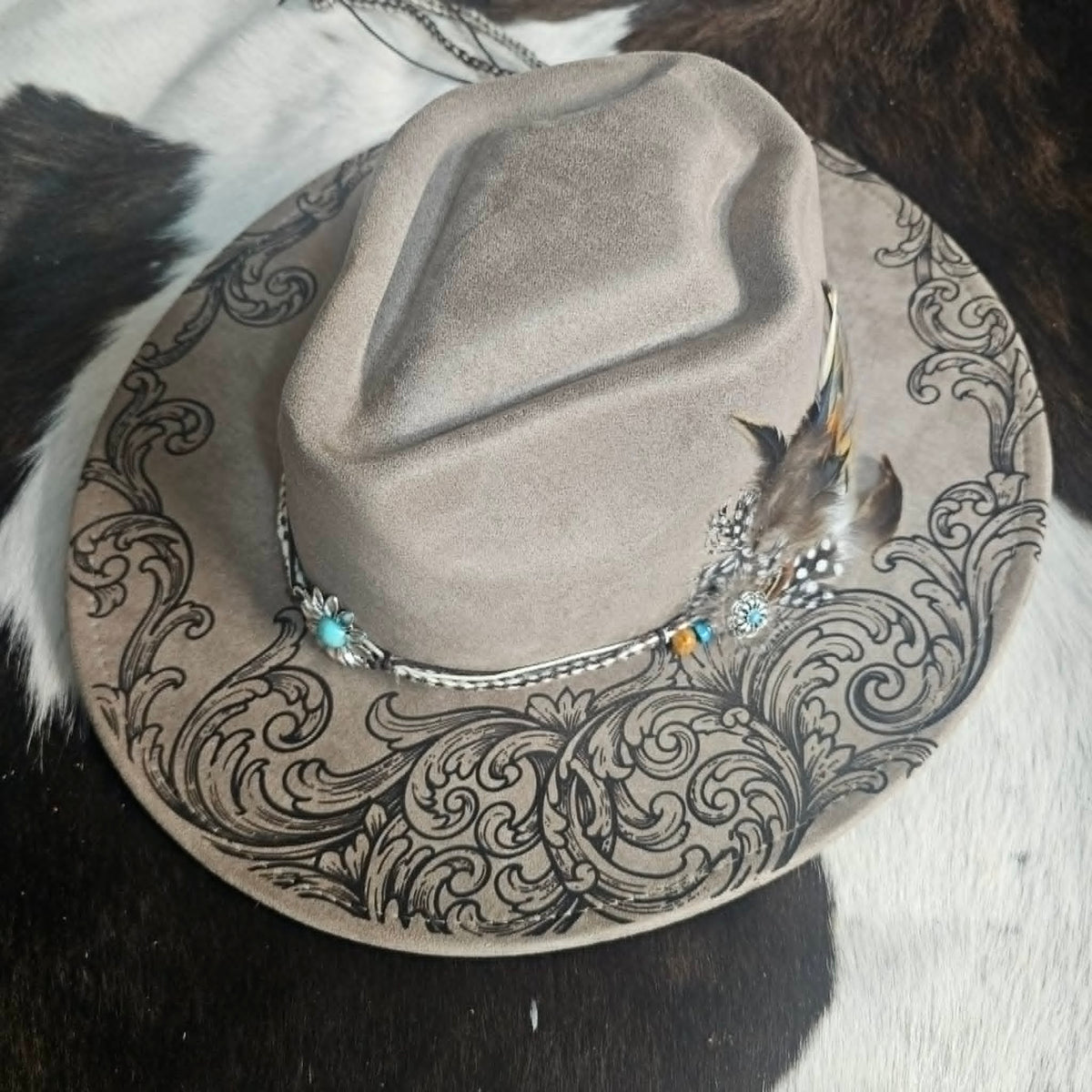 Tooled Scroll & Concho Hat